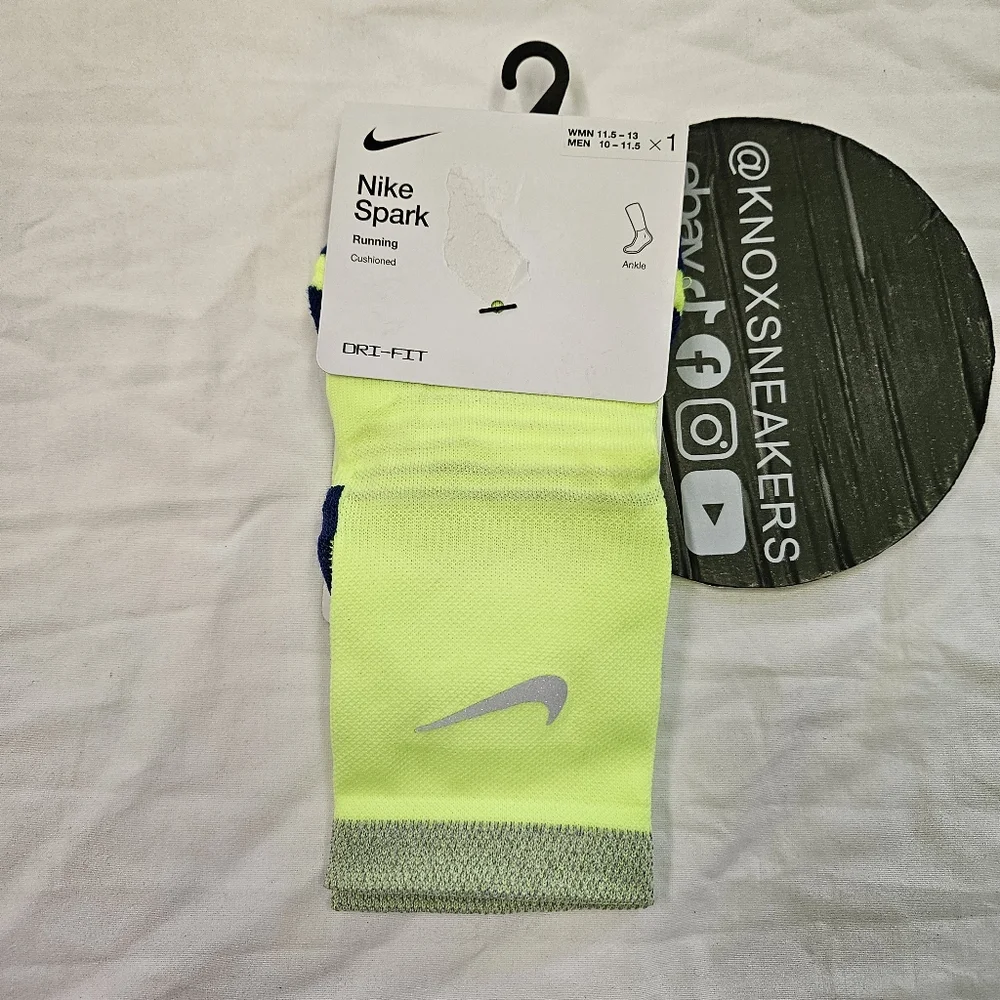 Nike Spark Cushioned Ankle Running Socks Men's Size 10-11.5 Women's 11.5-13